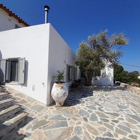 Villa Simantiri Pombia Esterno foto