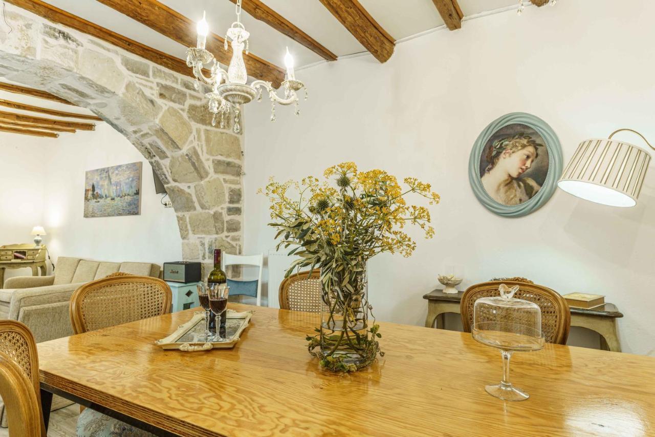 Villa Simantiri Pombia Esterno foto