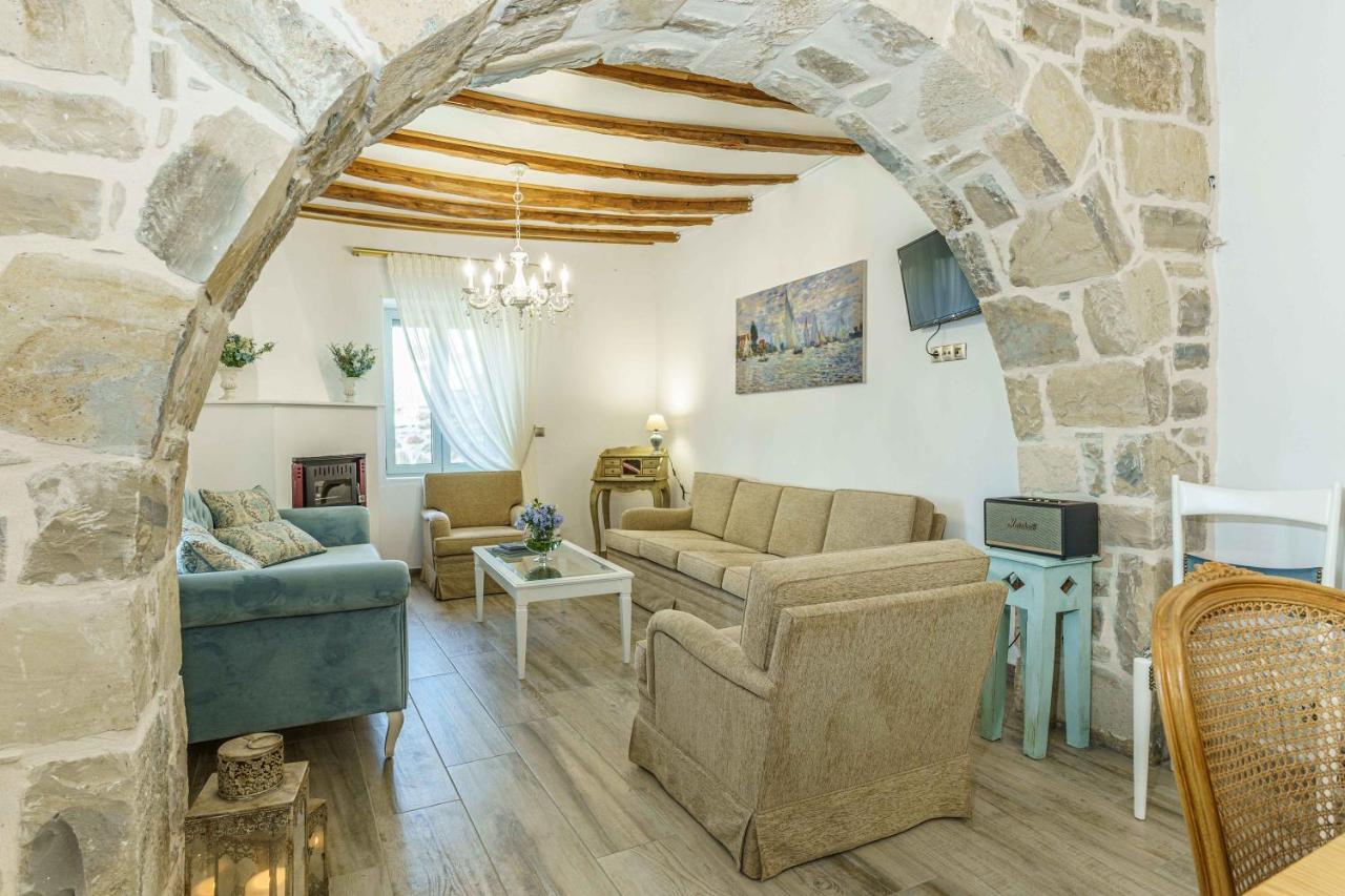Villa Simantiri Pombia Esterno foto