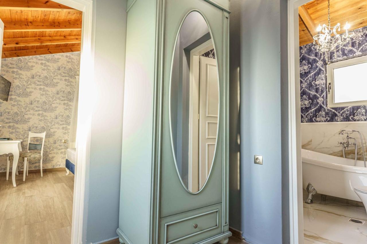 Villa Simantiri Pombia Esterno foto