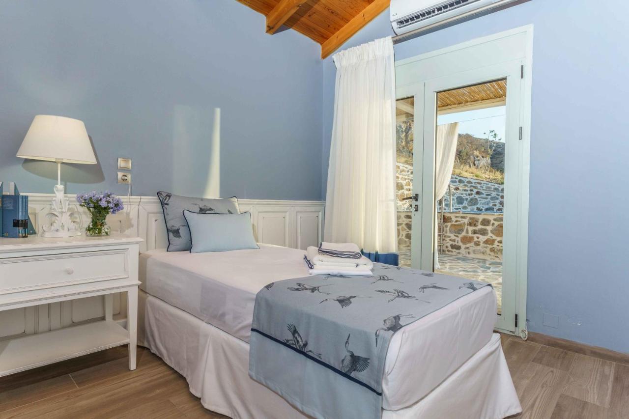 Villa Simantiri Pombia Esterno foto