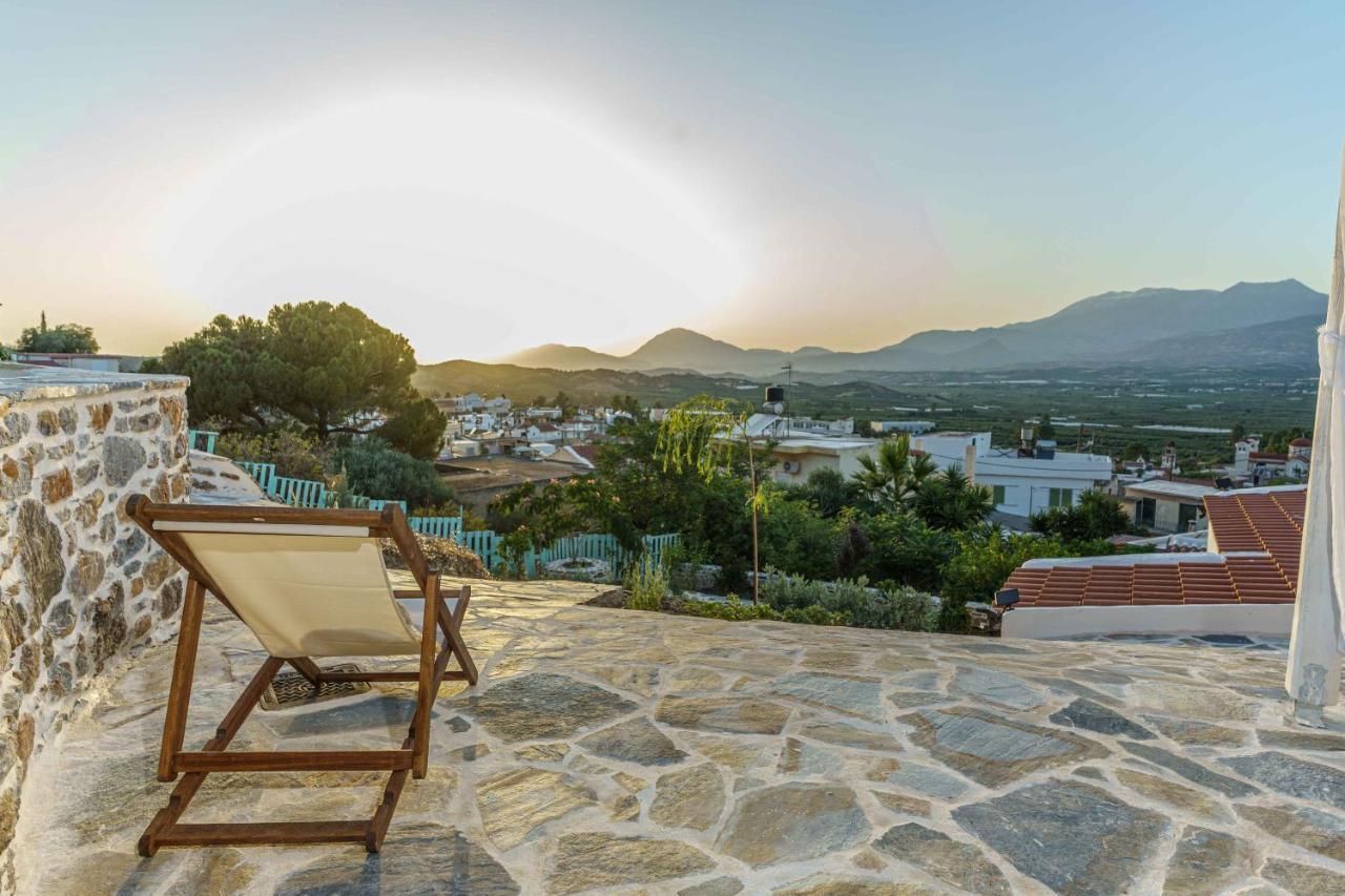 Villa Simantiri Pombia Esterno foto