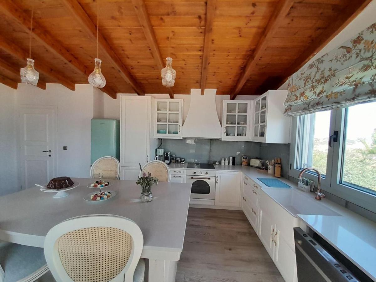 Villa Simantiri Pombia Esterno foto