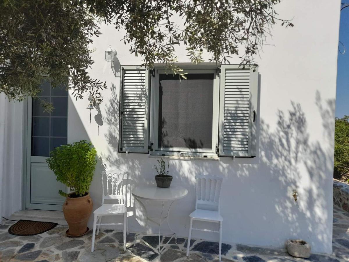 Villa Simantiri Pombia Esterno foto
